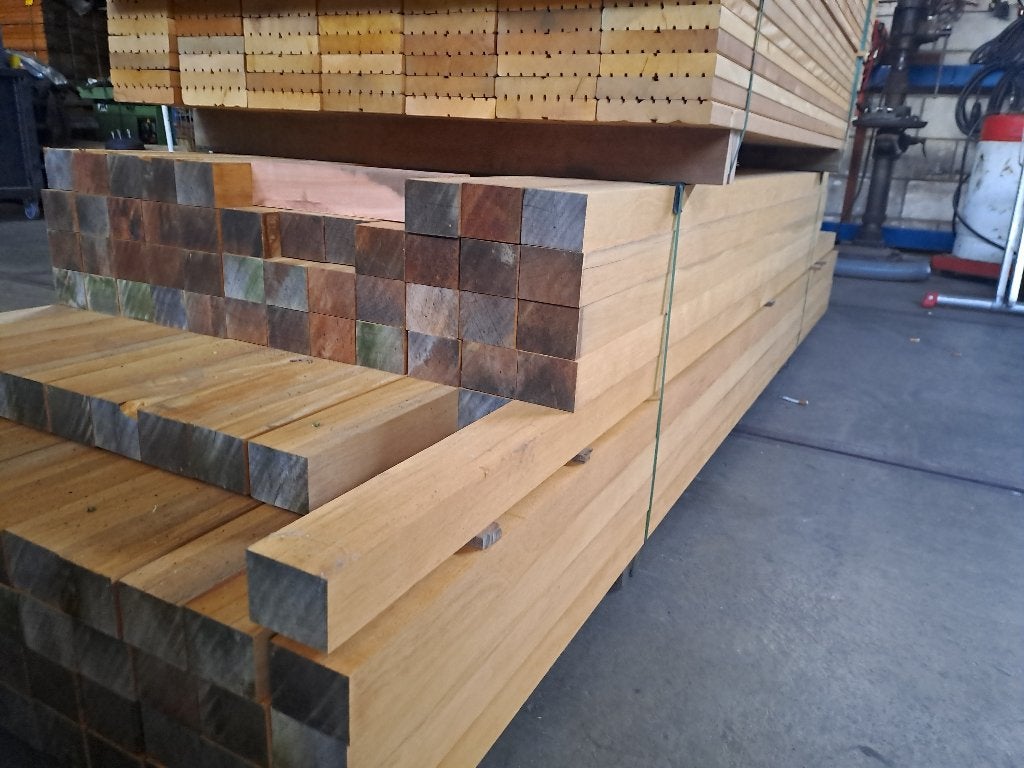 Billinga Palen 60 x 75 x 2 tot 3 m. A keus, Tuin en Terras, Palen, Balken en Planken, Ophalen, Palen, Nieuw, Hardhout