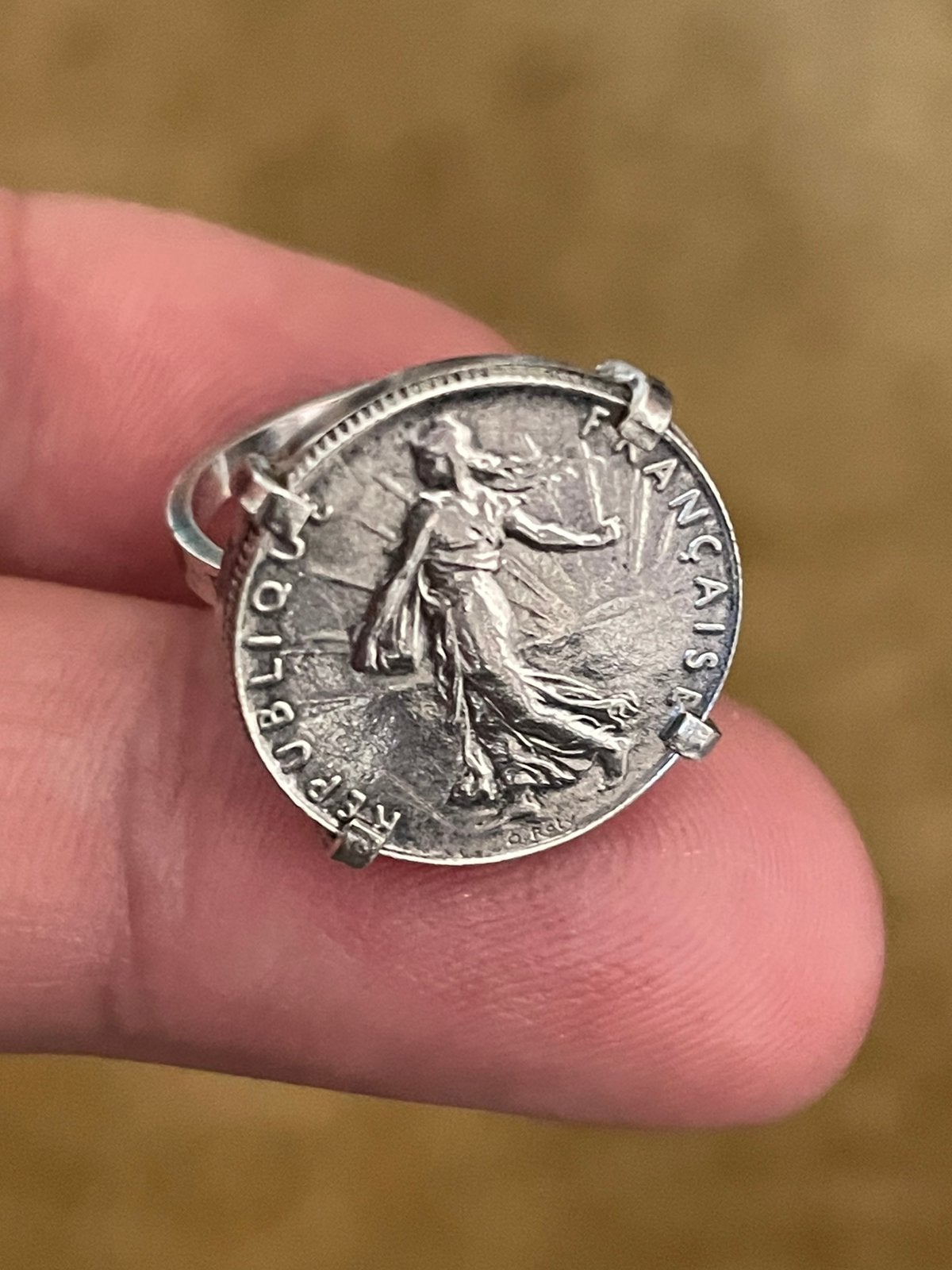 zilveren ring met zilveren franse munt, 20 of groter, Ophalen of Verzenden, Zo goed als nieuw, Nvt