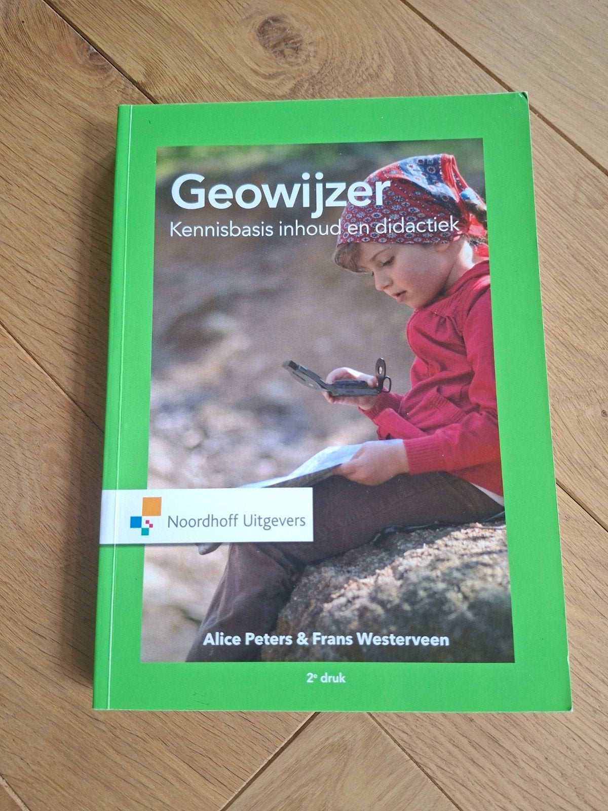 Geowijzer, Ophalen of Verzenden, Zo goed als nieuw, Alice Peters; Frans Westerveen, Nederlands