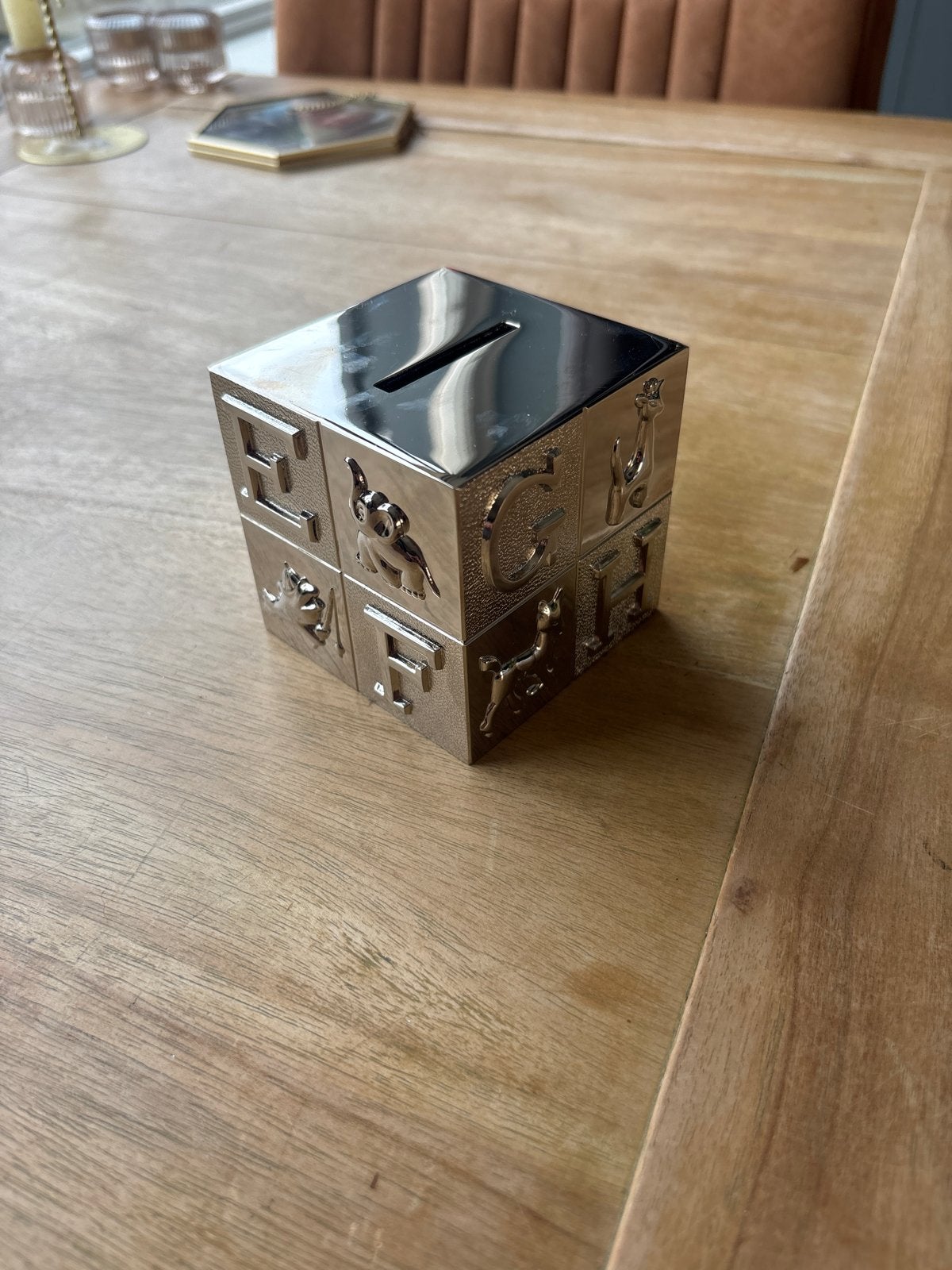 Verzilverde spaarpot met letters en dieren van zilverstad, Verzamelen, Ophalen, Gebruikt, Metaal of Blik, Dier