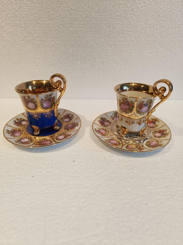 2 Antieke Royal Vienna Demitasse Kopjes en Schotels, Goud, Antiek en Kunst, Antiek | Porselein, Ophalen of Verzenden
