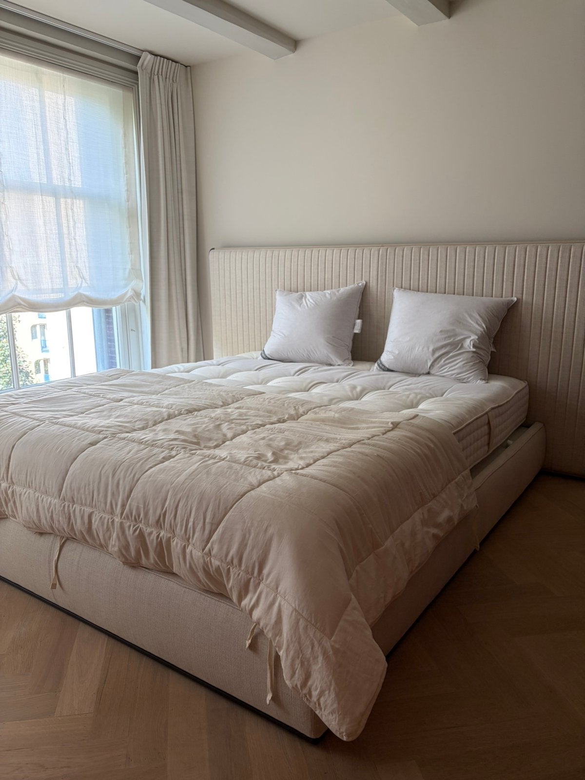 Topkwaliteit: Molteni&C bed met Schramm matras - ongebruikt, Ophalen, Tweepersoons, Zo goed als nieuw, 180 cm