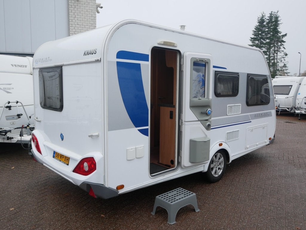Knaus Sudwind Silver Selection 420 QD Incl. mover en fietsen, Caravans en Kamperen, Bedrijf, Treinzit, Schokbreker, 4 tot 5 meter