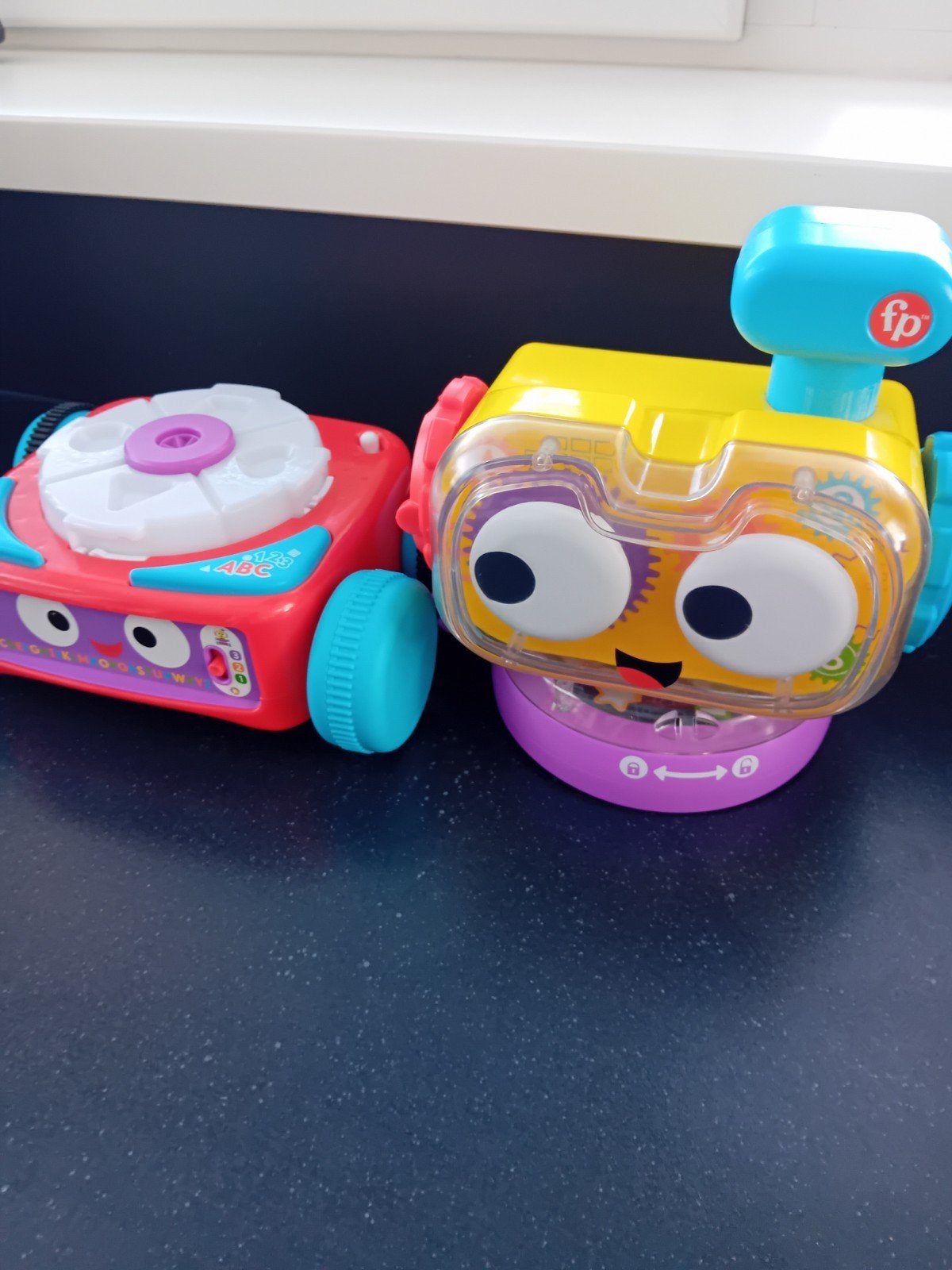 kleine robot, Ophalen of Verzenden, Zo goed als nieuw, 6 maanden tot 2 jaar