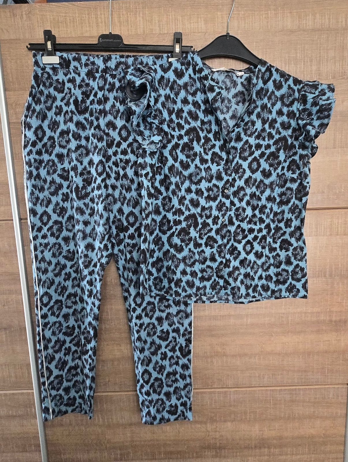 Aaiko Leopard Print Set (Blouse & Broek) - Maat S, Aaiko, Blauw, Ophalen of Verzenden, Zo goed als nieuw