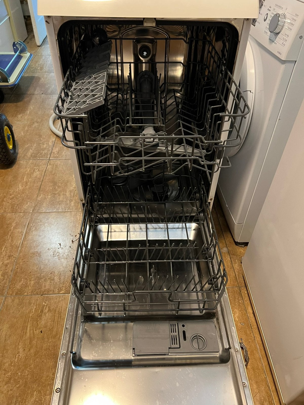Vaatwasser Haier, Witgoed en Apparatuur, Wasmachines, Zo goed als nieuw, Minder dan 85 cm, 1200 tot 1600 toeren, Ophalen