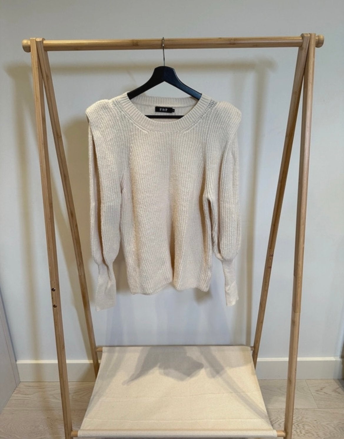 F&P Trui met Schoudervulling - Crème maat 36/38, Ophalen of Verzenden, Zo goed als nieuw, Maat 38/40 (M), Beige