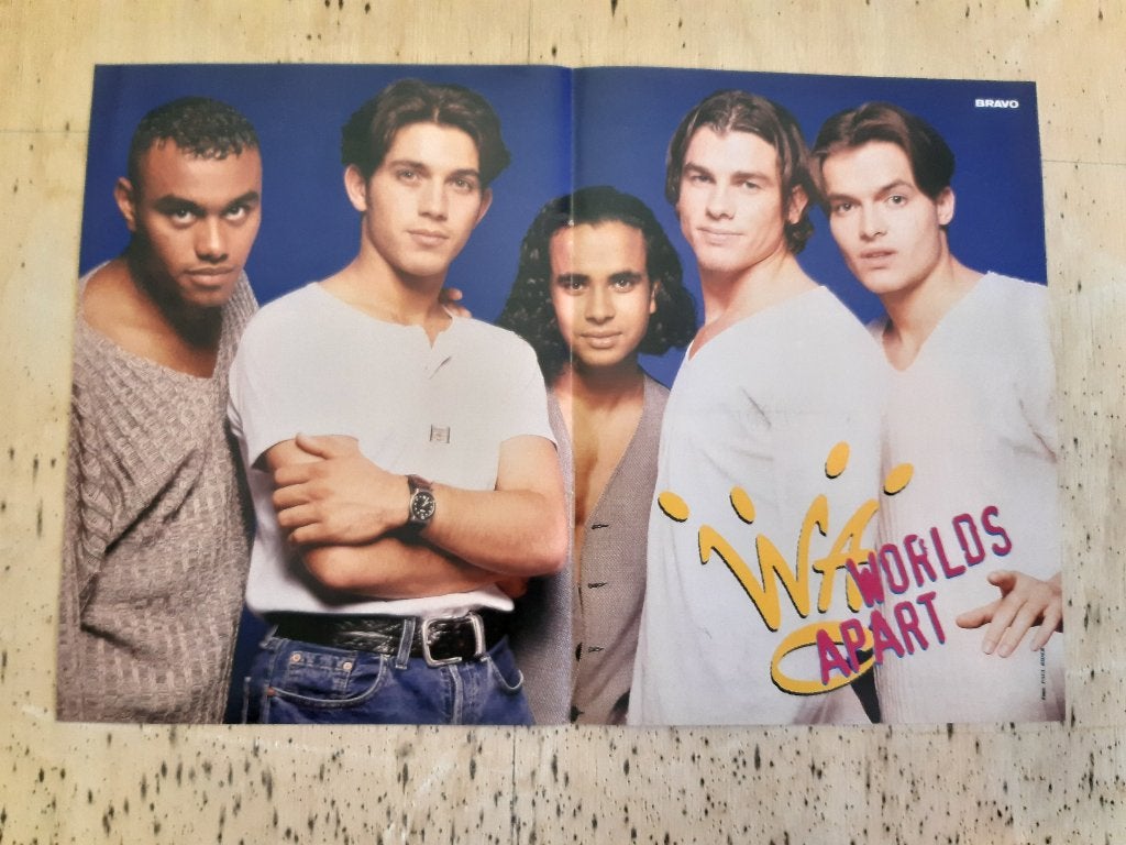 Poster Worlds Apart Bravo Bryan Adams Formaat A3 28x42cm, Verzamelen, Rechthoekig Liggend, Ophalen of Verzenden, Zo goed als nieuw
