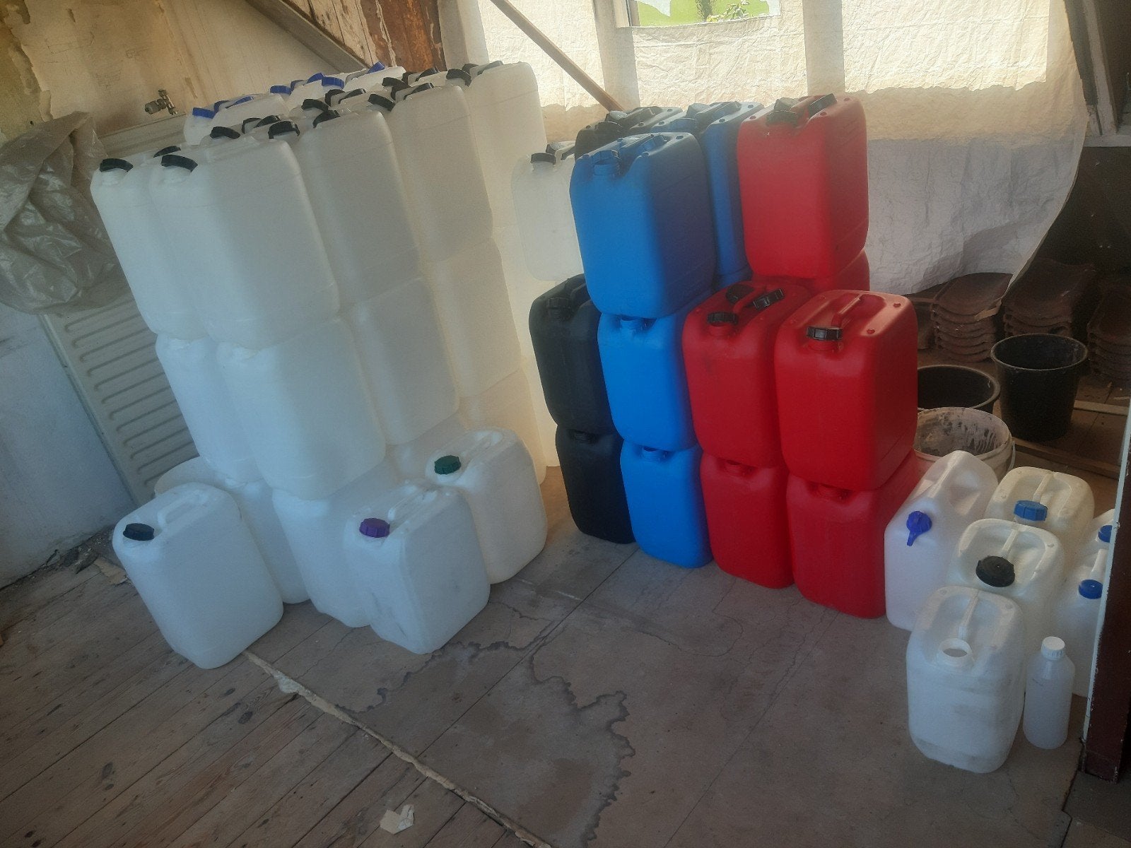 schone jerrycan's met UN codering HDPE 25L 20L 15L 10L 5L 1L, Auto diversen, Overige Auto diversen, Ophalen of Verzenden