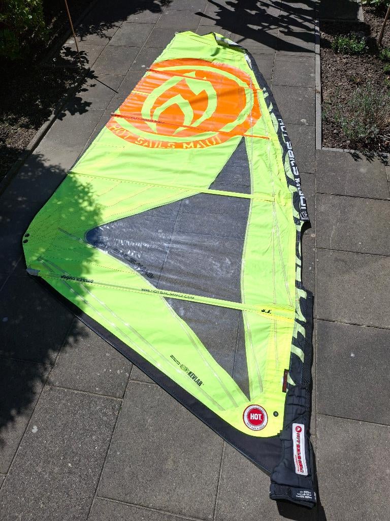 Hot Sails Superfreak ME 5.8, Watersport en Boten, Windsurfen, Ophalen, Gebruikt, Zeil, Met draagtas