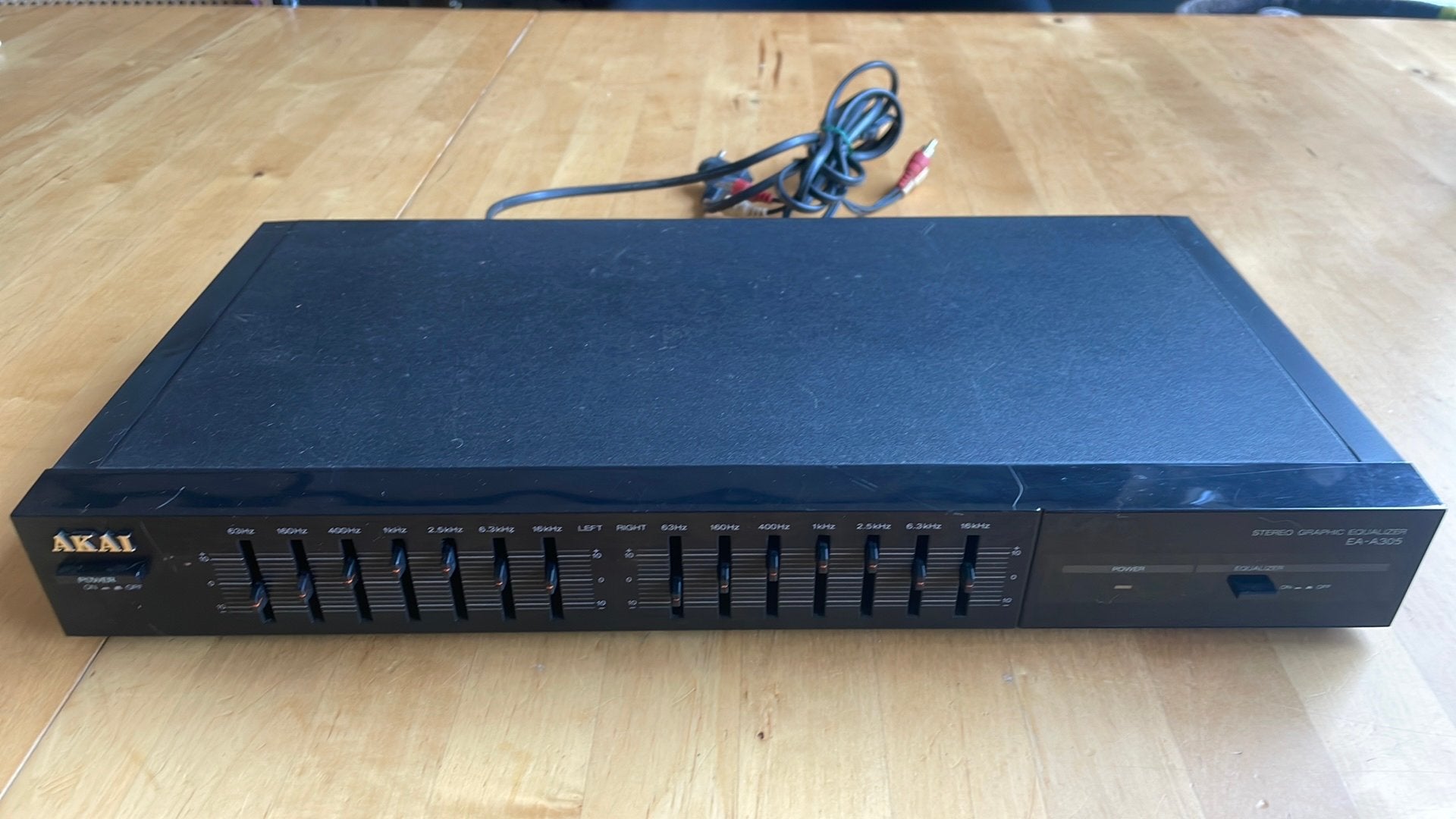Stereo Graphic Equalizer Akai EA-A305, Audio, Tv en Foto, Ophalen of Verzenden, Gebruikt