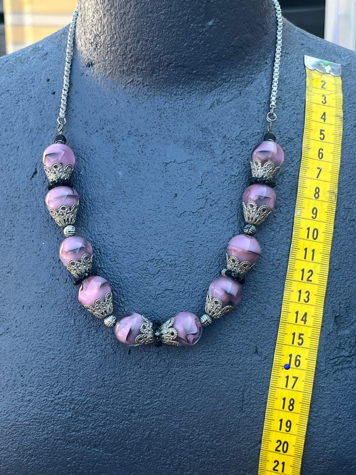 Elegante vintage ketting met bijzondere glaskralen, Ophalen of Verzenden, Gebruikt, Paars, Overige materialen
