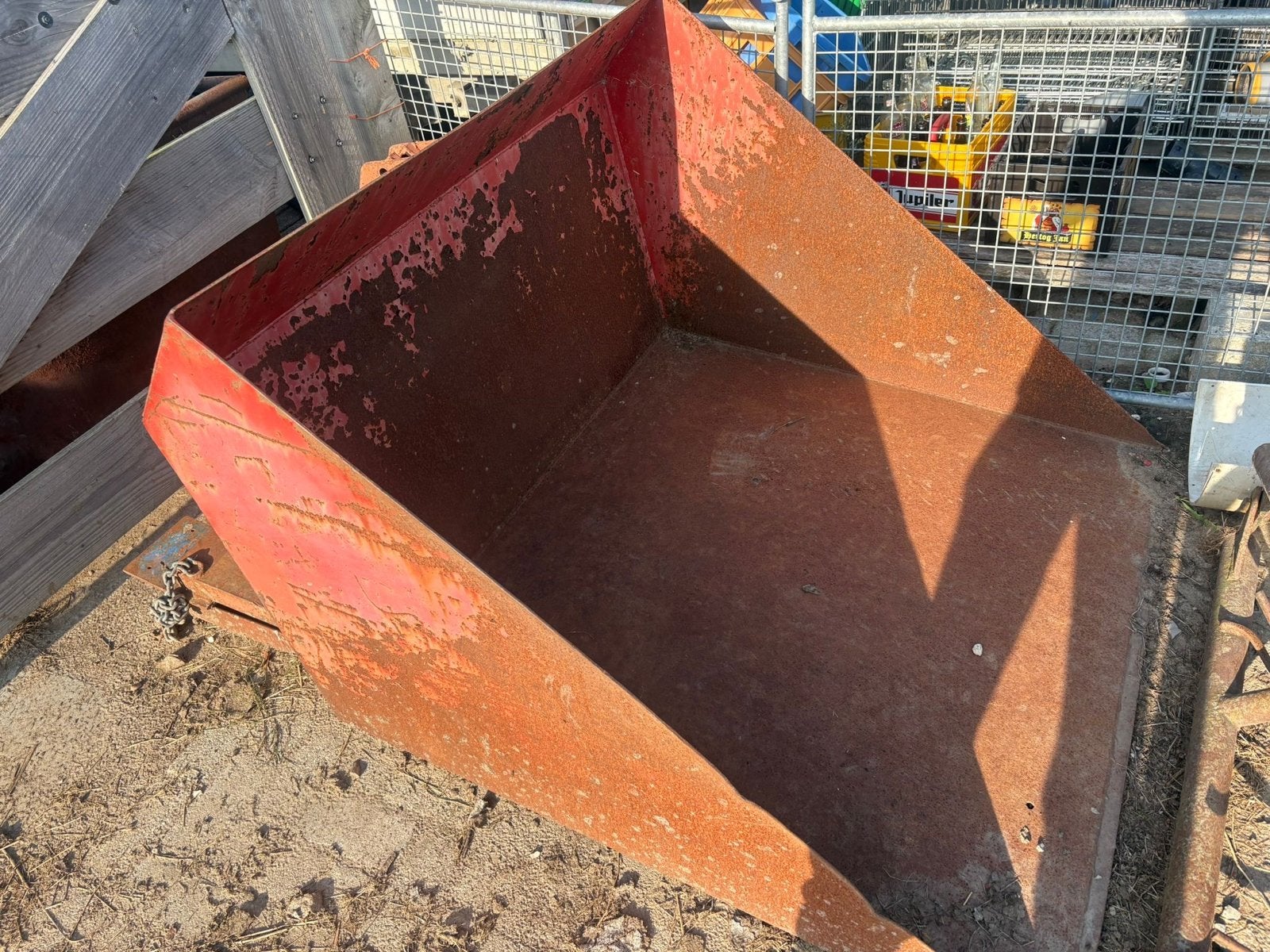 Hydraulische kiepbak voor heftruck - Gebruikt, werkt goed, Doe-het-zelf en Verbouw, Ophalen, Gebruikt