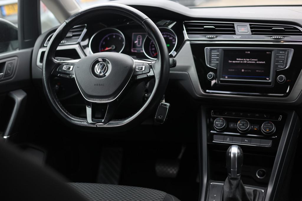 Volkswagen Touran 1.4 TSI AUTOMAAT | 7-PERS | TREKHAAK, Stof, Gebruikt, Euro 6, 4 cilinders