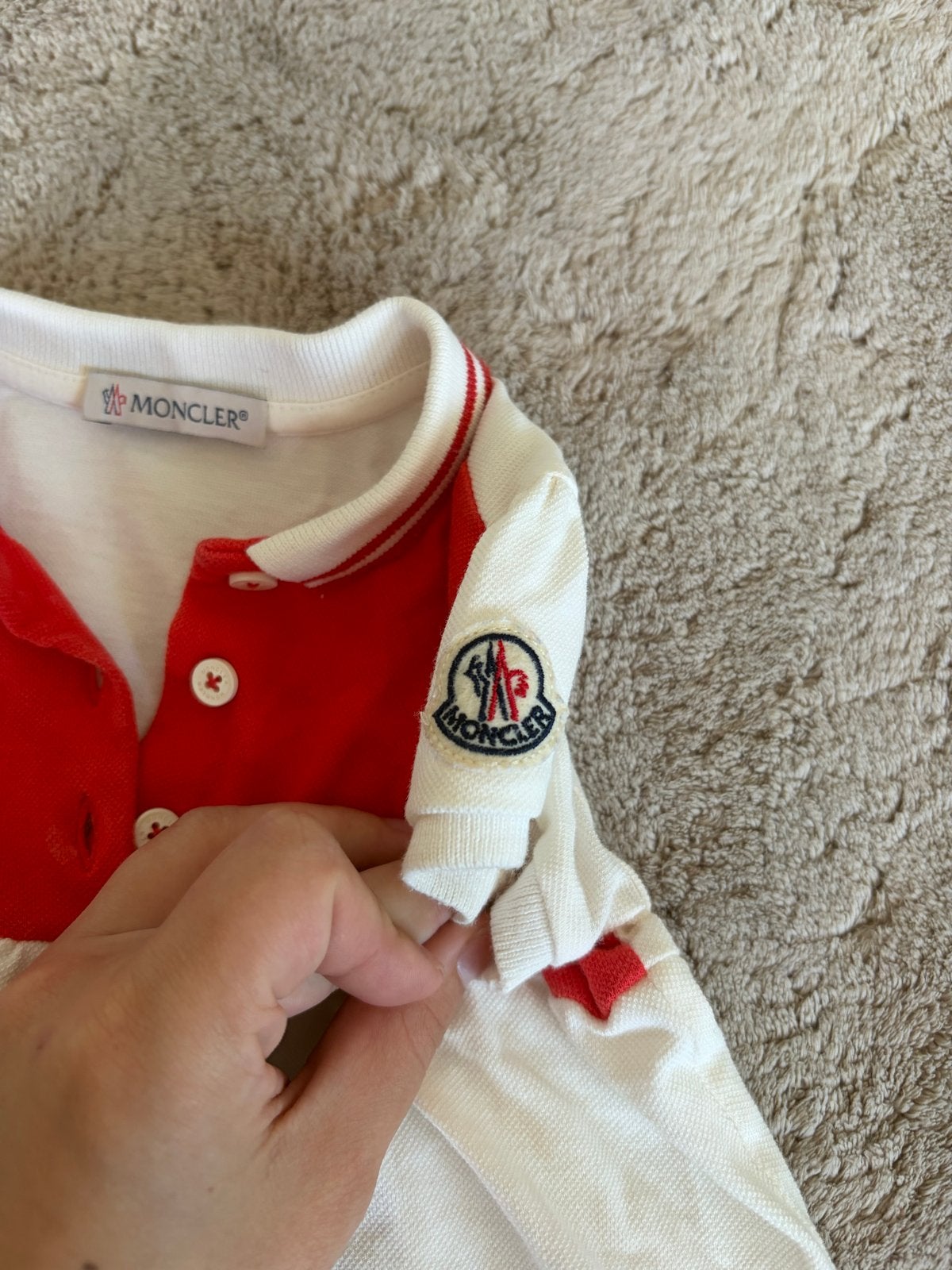 Moncler baby polo jurkje rood/wit - 9/12 maanden, Ophalen of Verzenden, Zo goed als nieuw, Meisje