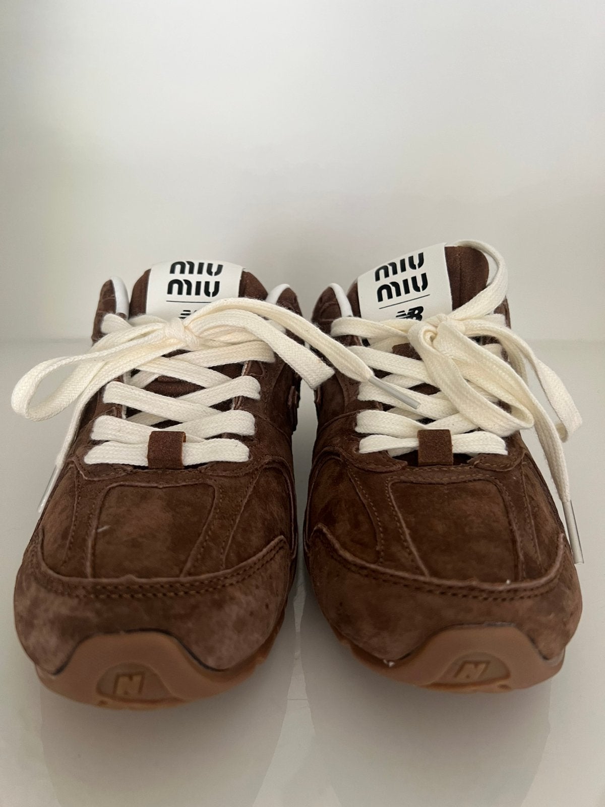 New Balance Miu Miu danes sneaker., Ophalen of Verzenden, Nieuw, Bruin, Sneakers of Gympen