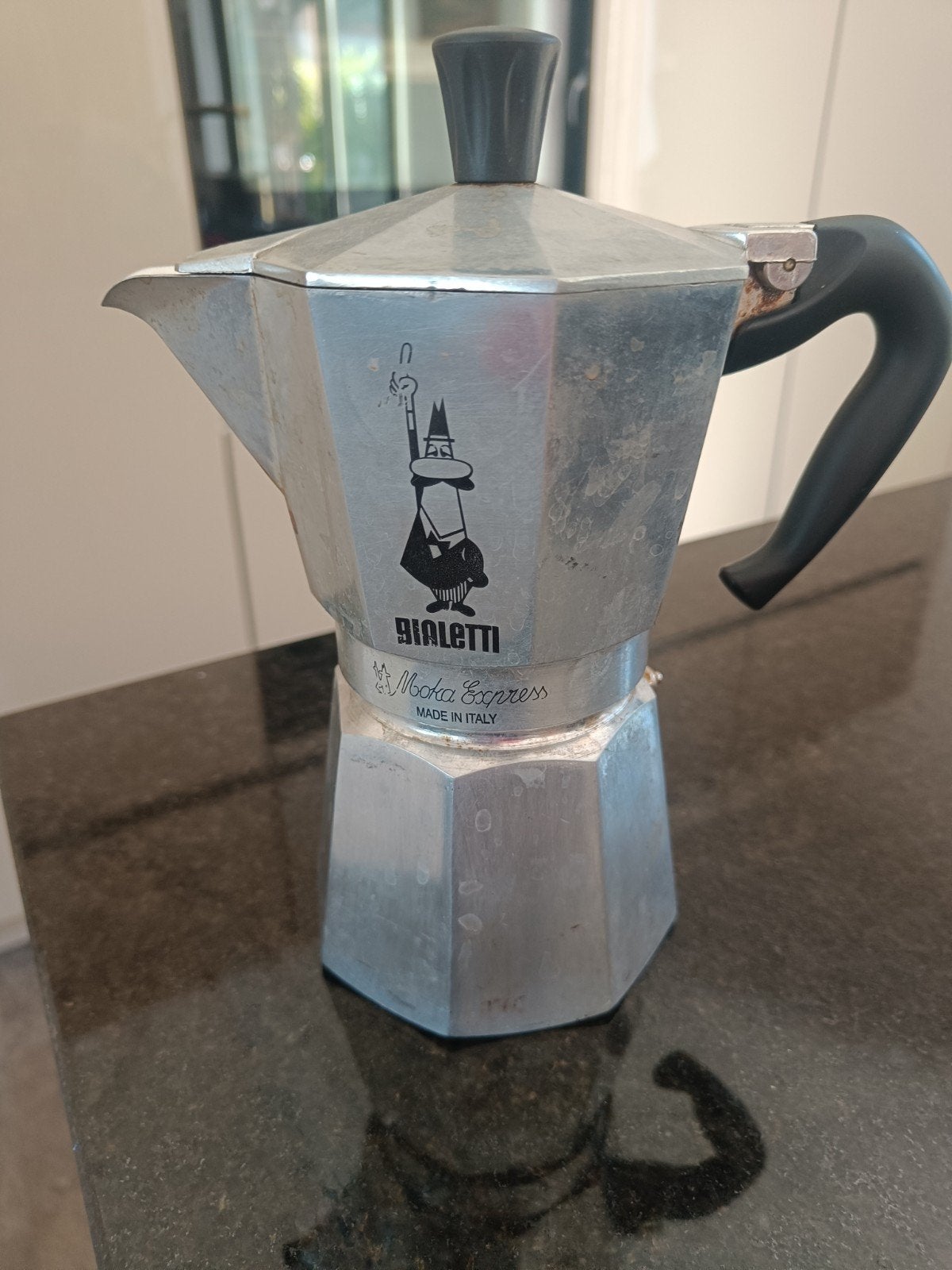 Bialetti Moka Express percolator - Made in Italy, Ophalen of Verzenden, Gebruikt