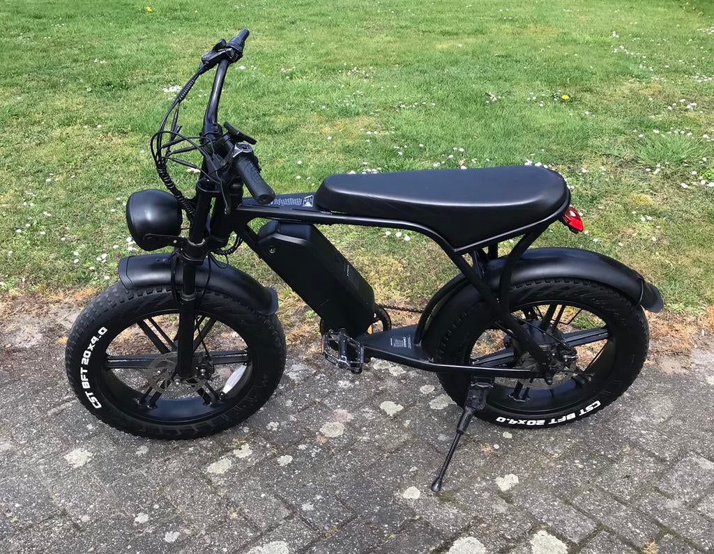 Opknapper Fatbike V8 € 285,- Lees advertentie!!!, Fietsen en Brommers, Elektrische fietsen, Ophalen, Gebruikt, Overige merken
