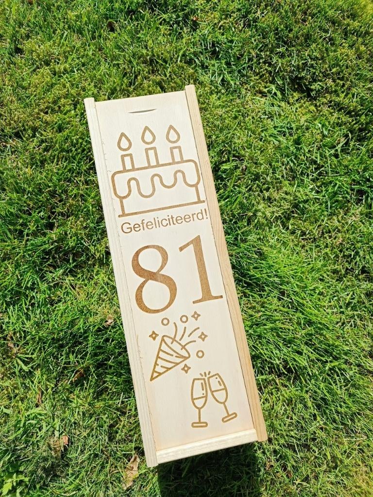 Zelf gepersonaliseerde houten wijnkist, Huis en Inrichting, Woonaccessoires | Kisten, Minder dan 50 cm, 50 tot 100 cm, Nieuw, Ophalen of Verzenden