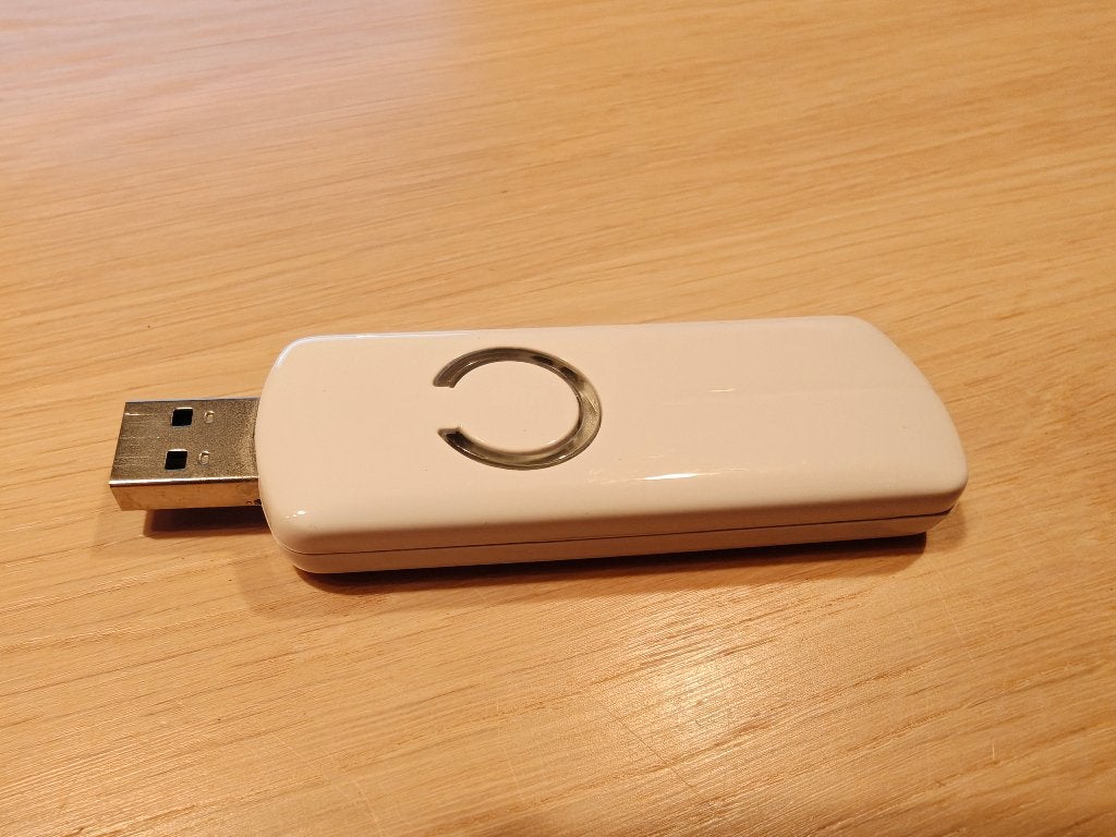 Aeotec Z-Stick Gen5 Z-Wave Plus USB-controller (ZW090-C), Hobby en Vrije tijd, Ophalen of Verzenden, Zo goed als nieuw