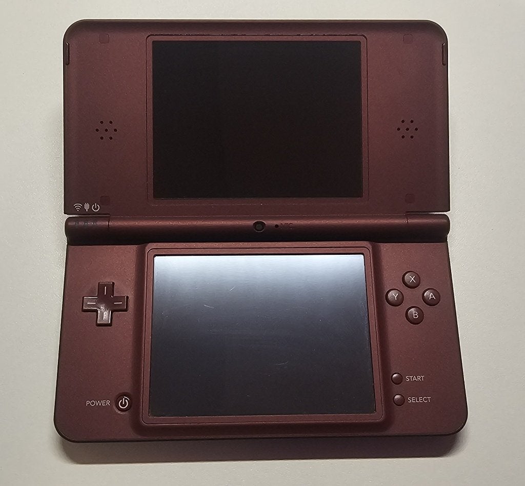 Nintendo DSi XL Bordeauxrood / Wine Red – nette staat, Dsi XL, Gebruikt, Ophalen of Verzenden, Rood