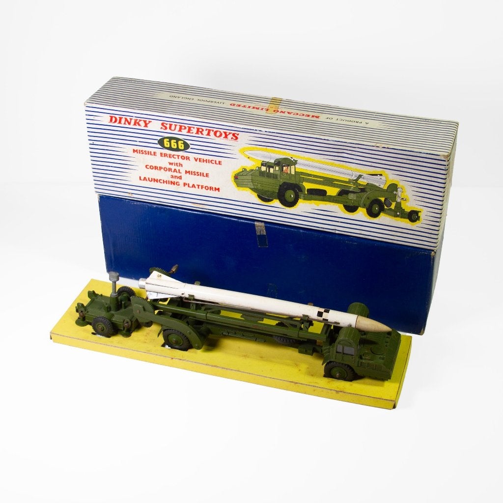 Dinky Supertoys 666 Missile Erector Vehicle met doos, Ophalen of Verzenden, Gebruikt, Auto, Dinky Toys