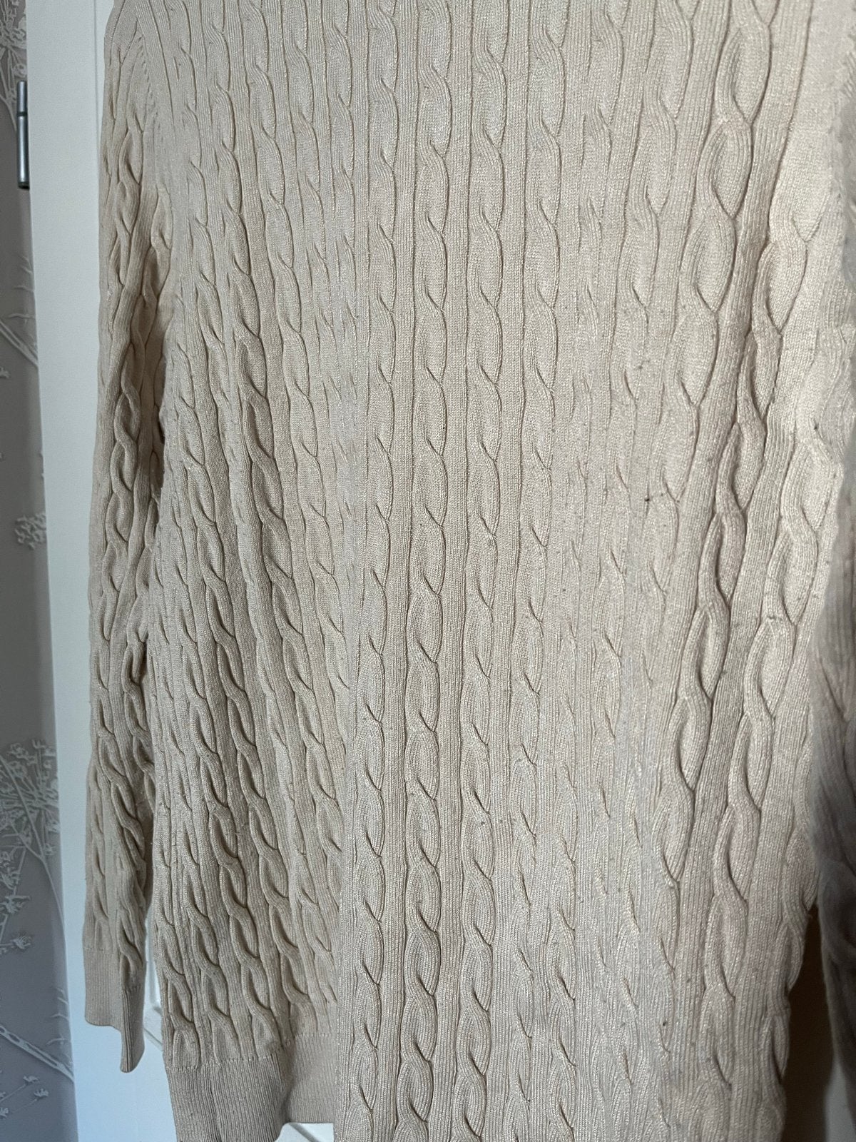 Hema Kabelgebreide Trui - Maat M, Kleding | Dames, Truien en Vesten, Ophalen of Verzenden, Zo goed als nieuw, Maat 38/40 (M), Beige