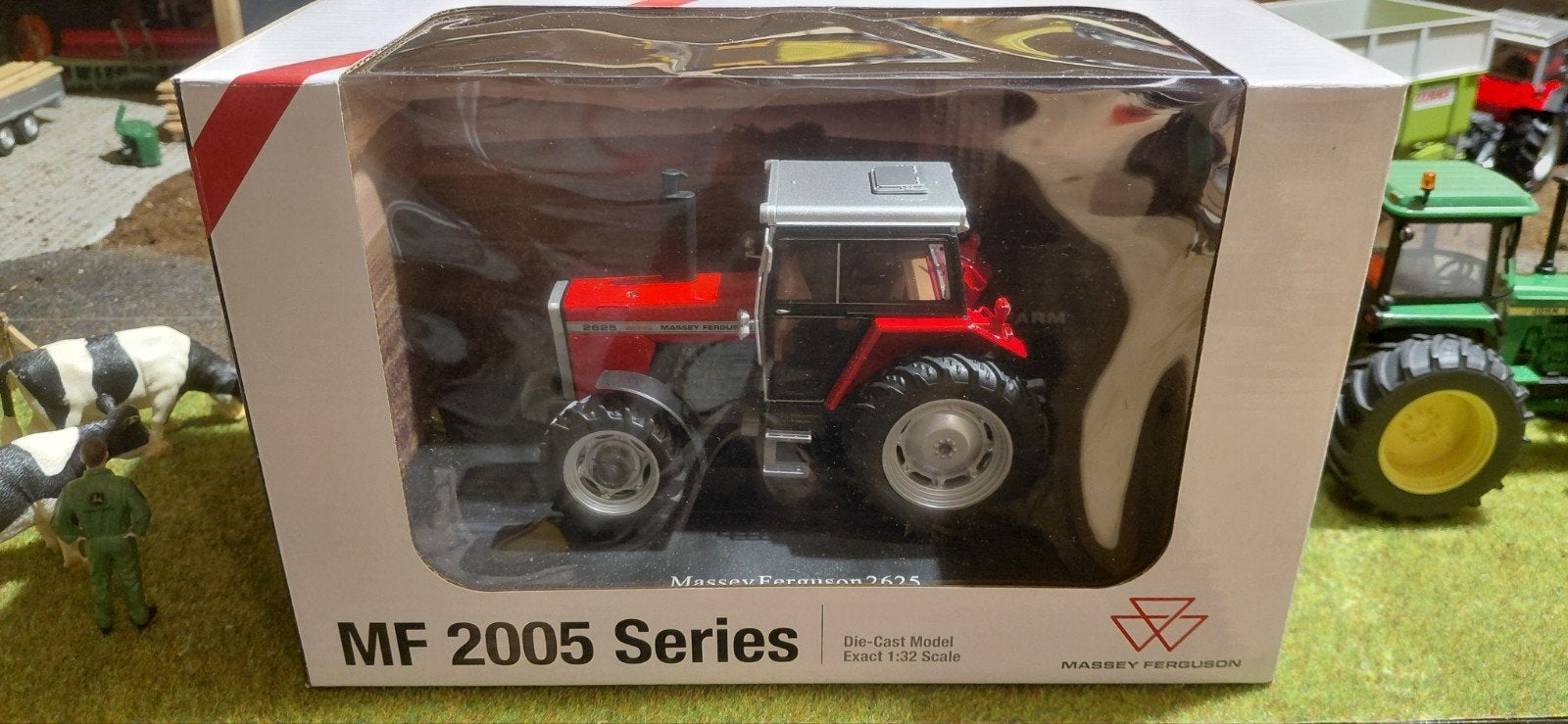 Massey Ferguson 2625, Ophalen of Verzenden, Nieuw, Tractor of Landbouw, Universal Hobbies