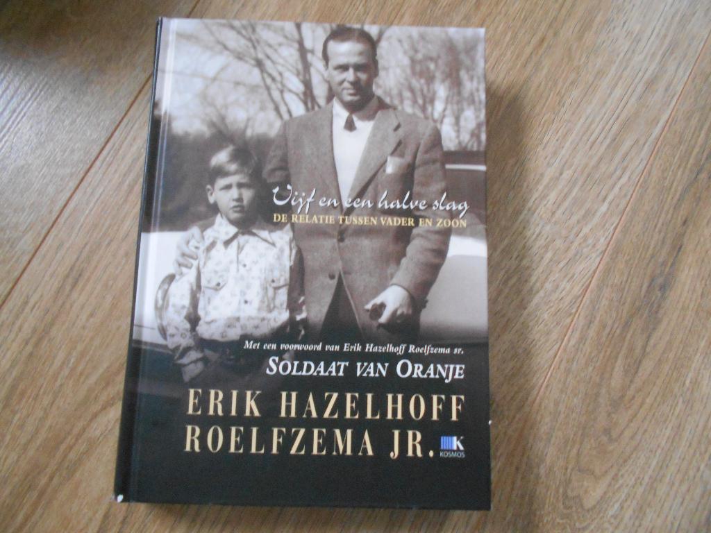 Erik Hazelhoff Vijf en een halve slag, Ophalen of Verzenden, Tweede Wereldoorlog, Zo goed als nieuw, Overige onderwerpen