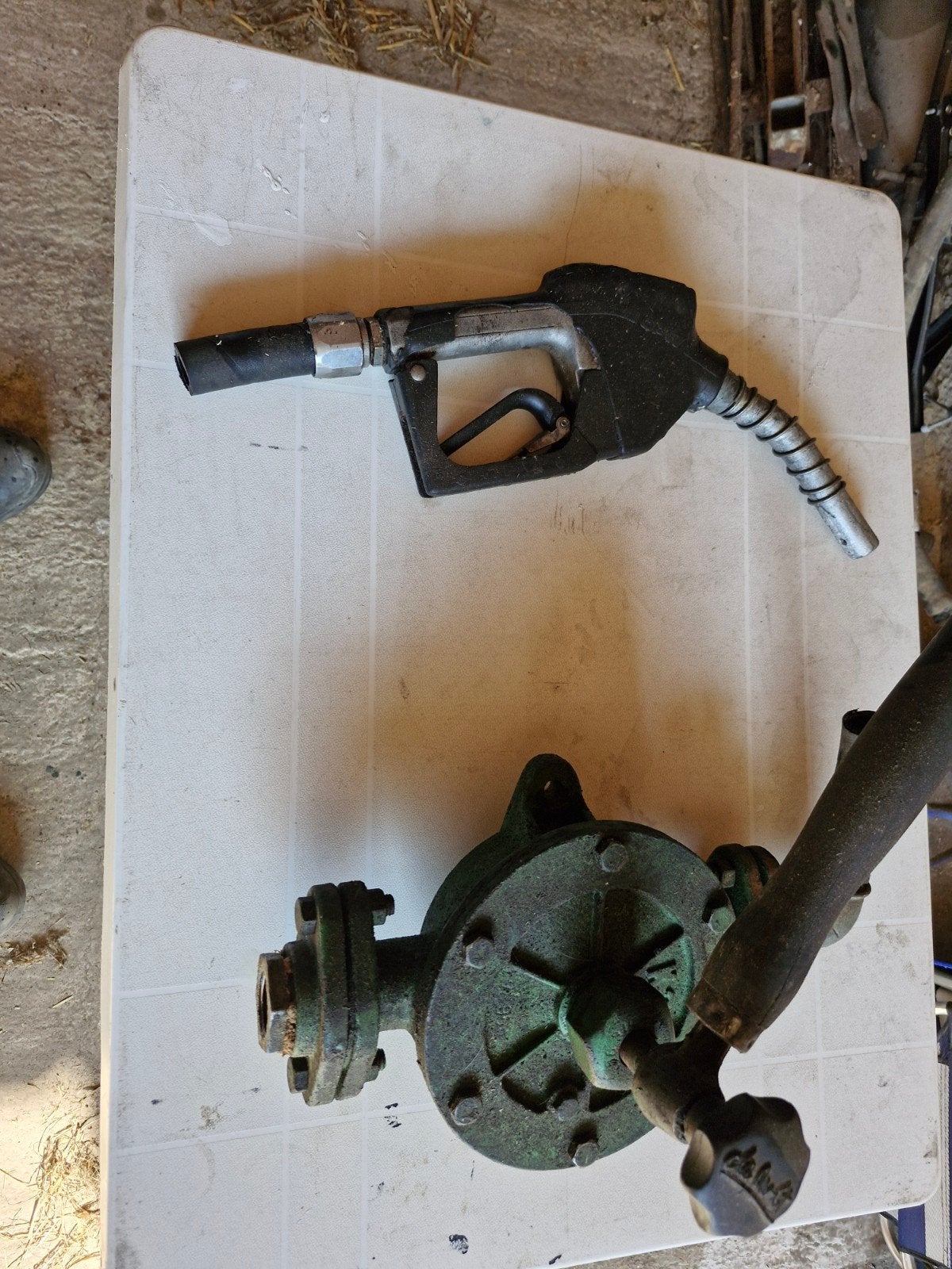DeLaval handpomp en vulpistool, Ophalen of Verzenden, Gebruikt, Handmatig, Overige typen