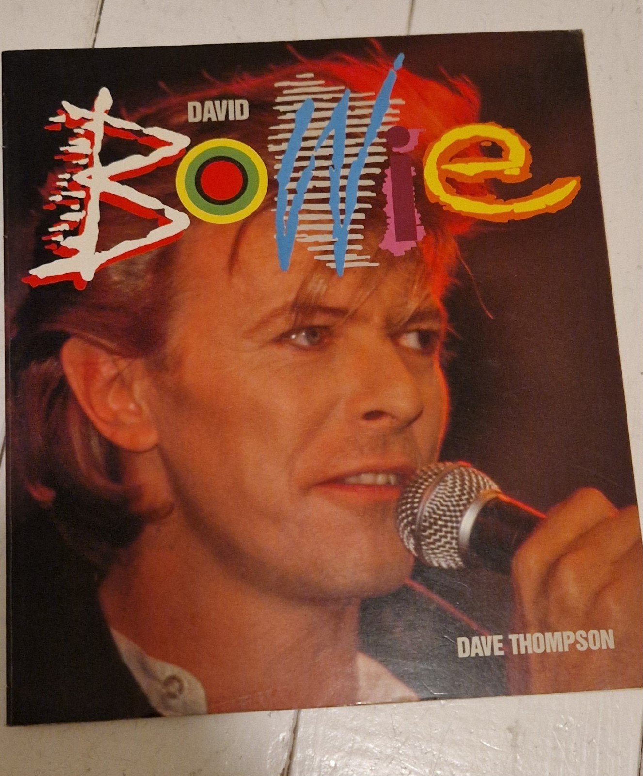 David Bowie Boek - Dave Thompson, Gelezen, Dave Thompson, Artiest, Ophalen of Verzenden
