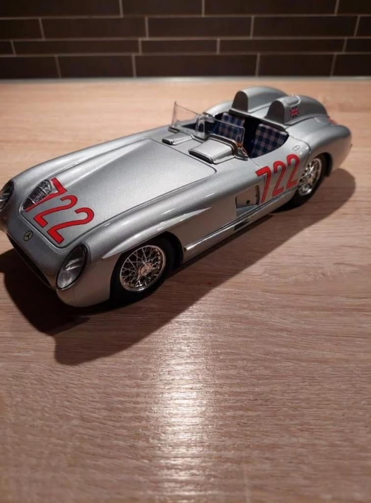 Bburago 1:18 Mercedes 300 SLR M.M. - in doos, Ophalen of Verzenden, Nieuw, Auto, Bburago