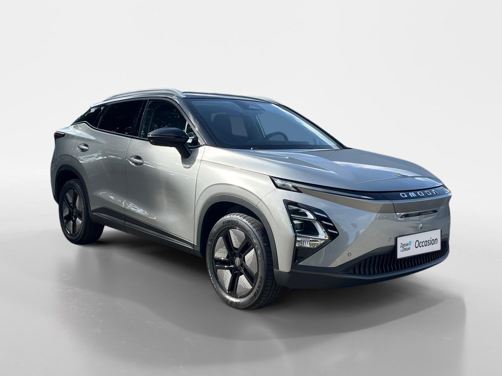 Omoda 5 EV Premium 61 kWh | DEMO | 360 camera | Leder | Stoe, Auto's, Gebruikt, 750 kg, Origineel Nederlands, 430 km