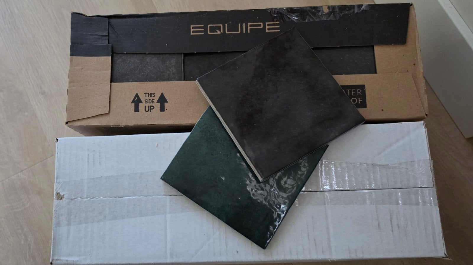 Equipe handgemaakte tegels 13x13 cm - zwart en groen, Ophalen, Nieuw, Minder dan 20 cm, Minder dan 20 cm