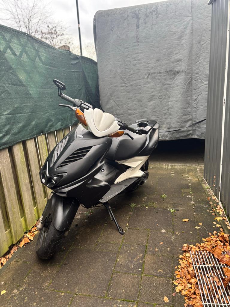 Yamaha Aerox, Fietsen en Brommers, Scooters | Yamaha, Ophalen, Tweetakt, Gebruikt, Aerox
