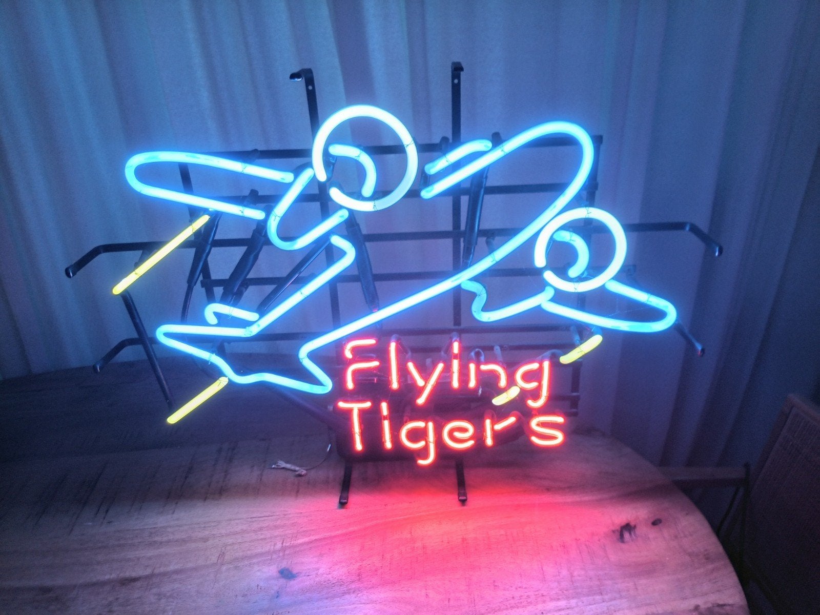 Origineel Amerikaans Neonbord 'Flying Tigers', Ophalen, Luchtmacht, Amerika, Kunstobject