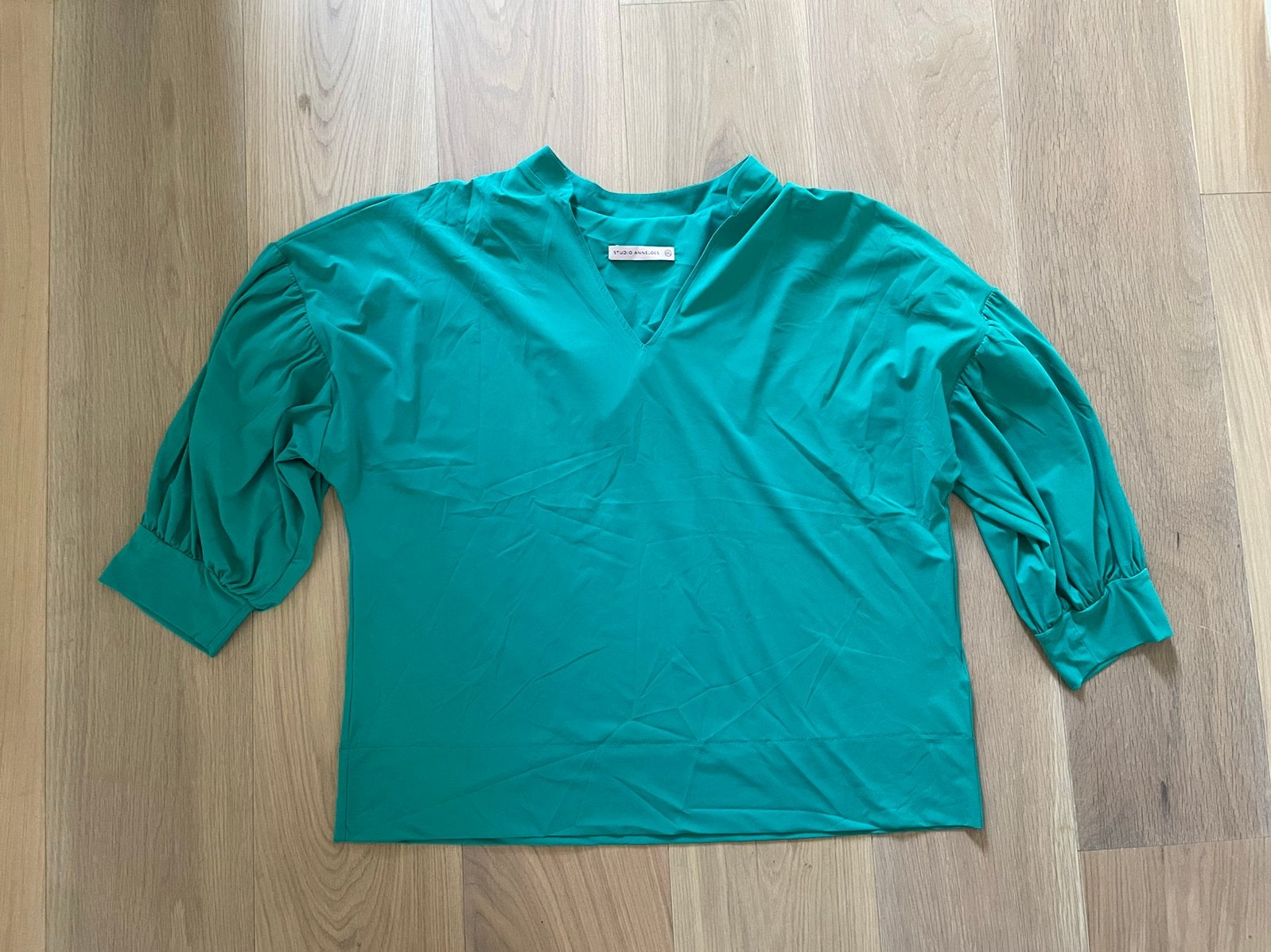 Studio Anneloes emerald top summer light travelstof XXL, Kleding | Dames, Blouses en Tunieken, Ophalen of Verzenden, Zo goed als nieuw