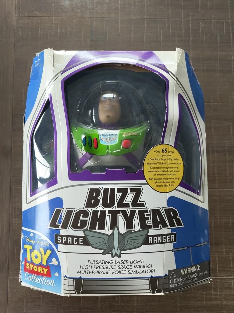 Signature Coll. Buzz Lightyear Toy Story Deluxe PIXAR, Kinderen en Baby's, Speelgoed | Actiefiguren, Ophalen of Verzenden, Zo goed als nieuw
