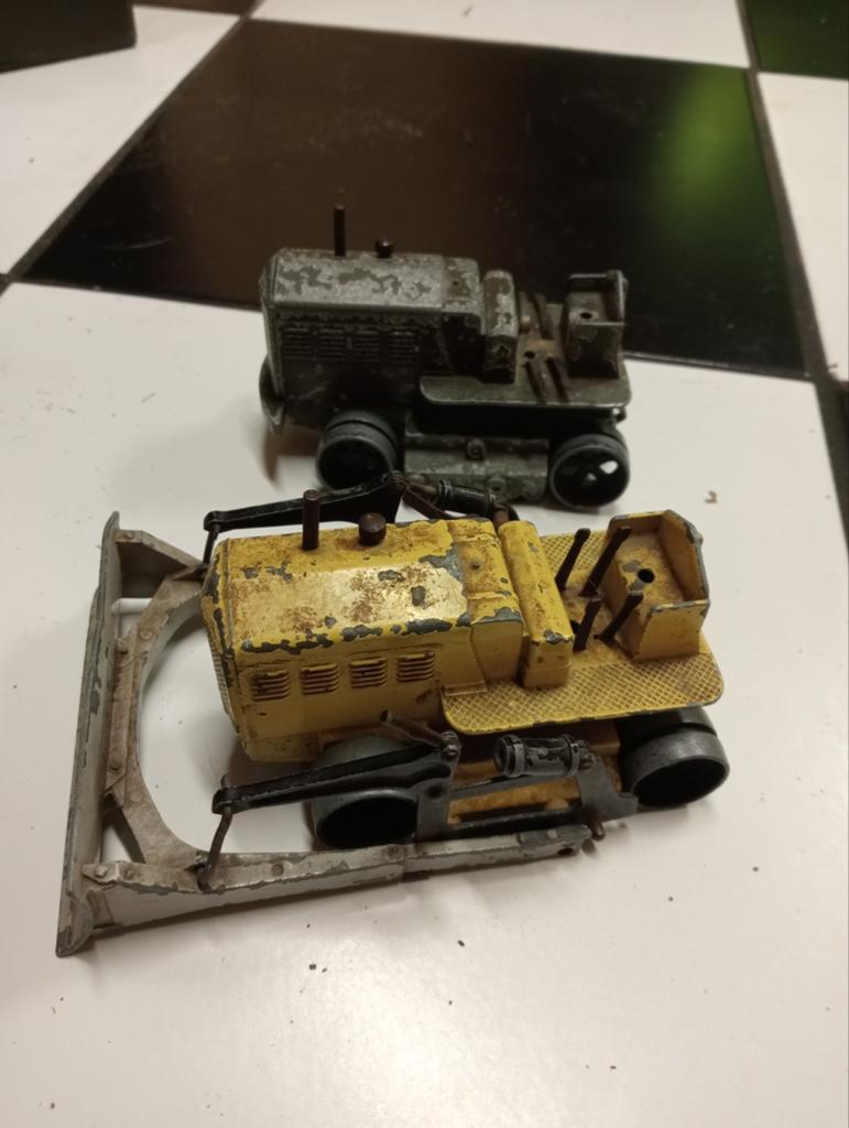 Heavy duty tractor en blawknox bulldozer Dinky toys, Ophalen of Verzenden