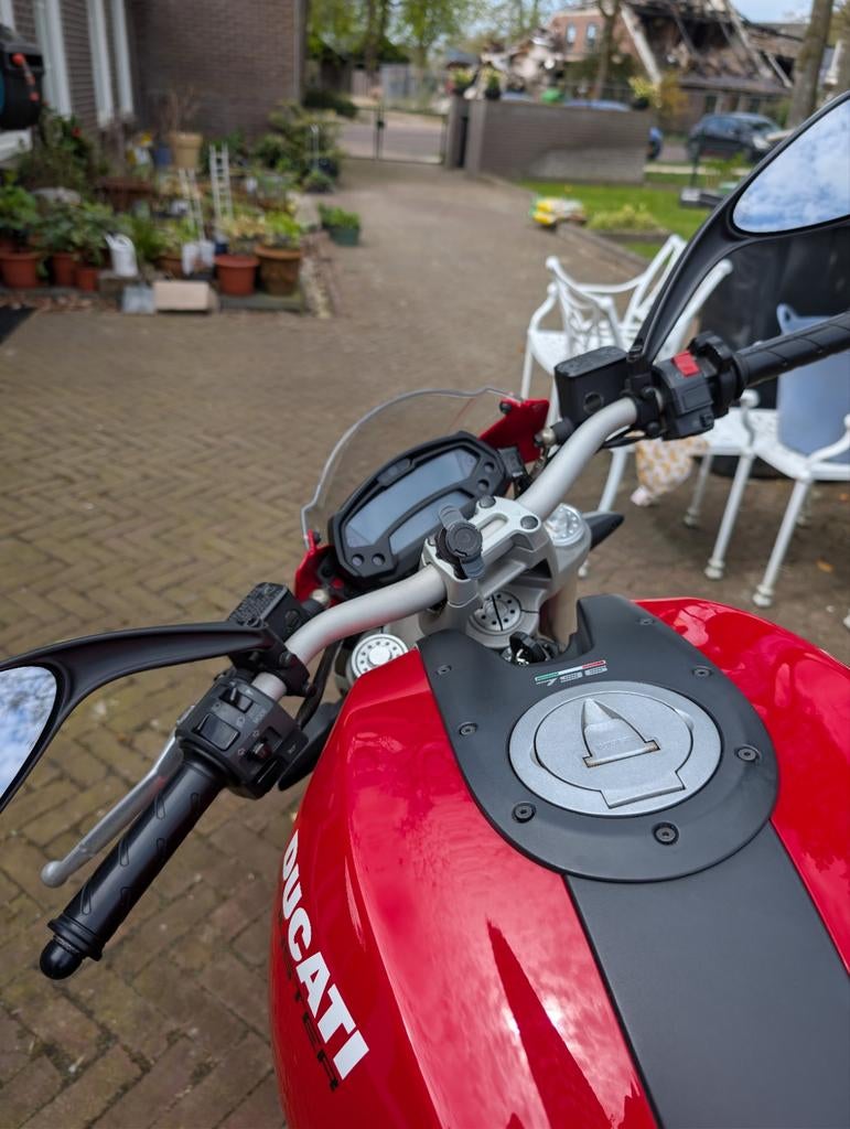 Ducati Monster 796abs, topstaat en compleet met extra's, Motoren, Motoren | Ducati, 2 cilinders, Motorrijbewijs A, Gebruikt, Particulier