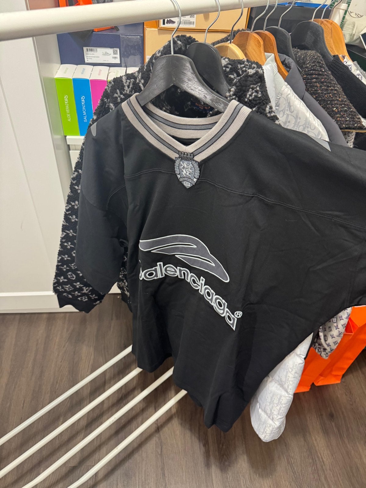 Balenciaga Men’s Bal V Neck T-shirt zwart, Ophalen of Verzenden, Nieuw, Zwart