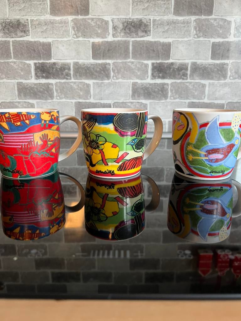 2x Corneille mok, Ophalen of Verzenden, Zo goed als nieuw, Overige stijlen, Kop(pen) en/of Schotel(s)