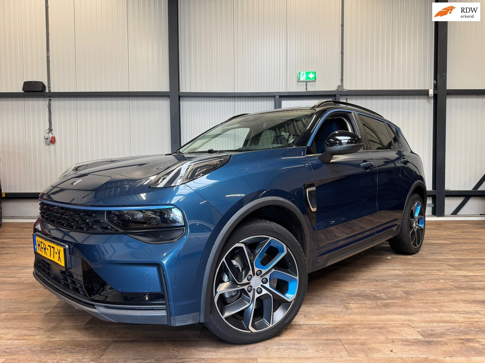 Lynk & Co 01 1.5 A / Panoramadak / 360 Camera / Carplay /, Auto's, Stof, Euro 6, Blauw, Plug-in hybride