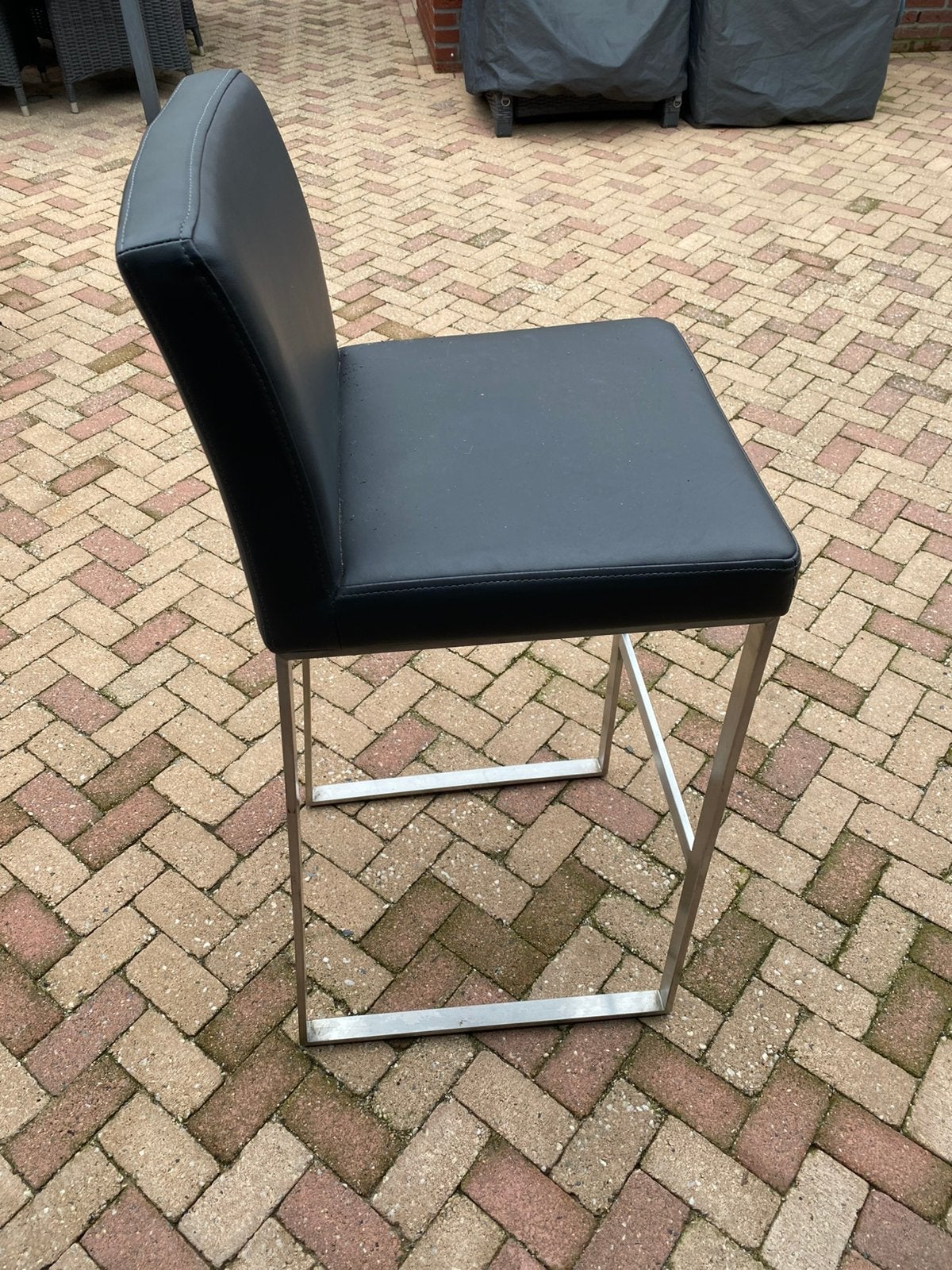 2 stuks Rvs barkrukken, Huis en Inrichting, Barkrukken, Ophalen, Gebruikt, Met voetsteun, 60 tot 90 cm