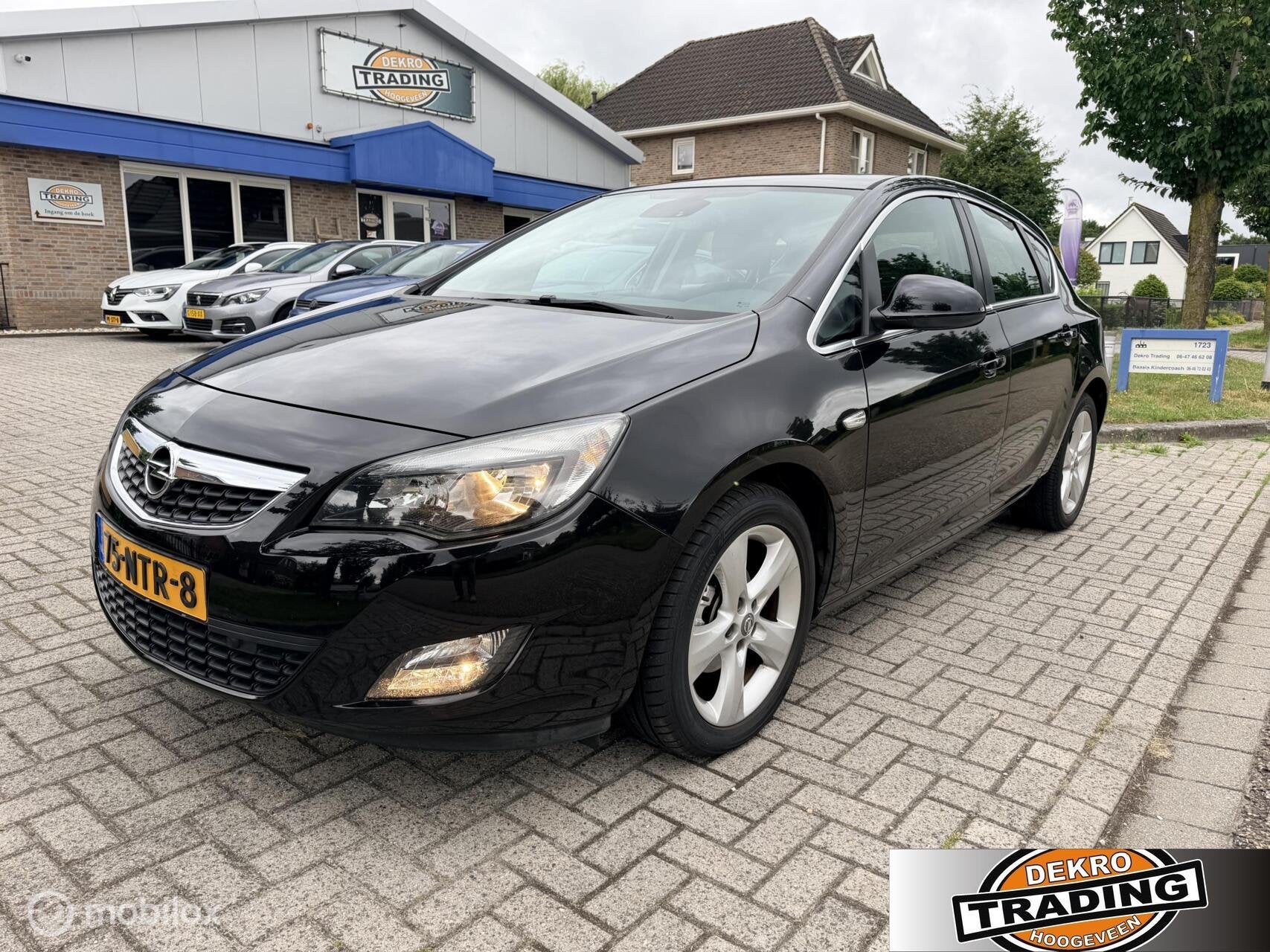 Opel Astra 1.6 Sport clima trekhaak stoelverwarming, Auto's, Opel, Voorwielaandrijving, Euro 5, 680 kg, 4 cilinders