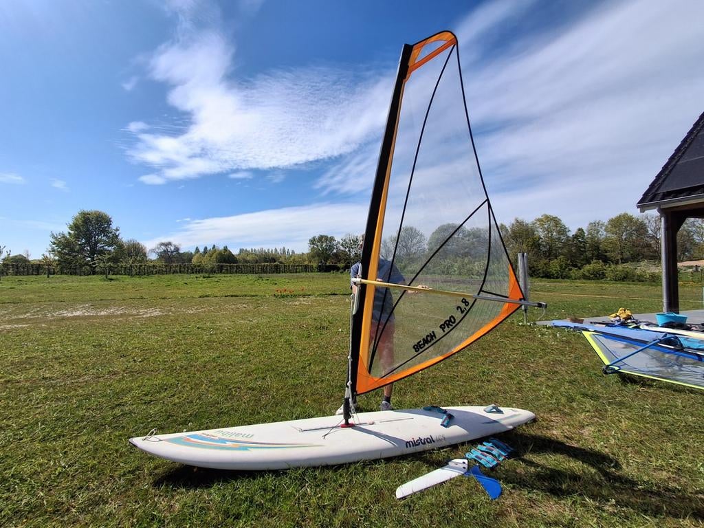 Kinder starterset Mistral malibu met kinderzeil 2,8, Ophalen, Gebruikt, Plank