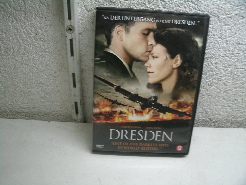 dvd 242b dresden, Alle leeftijden, Ophalen of Verzenden, Zo goed als nieuw