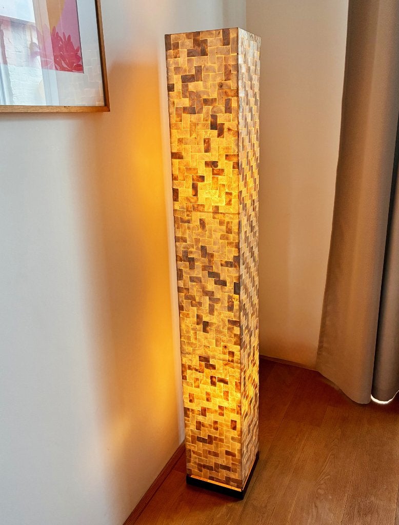 Schelp Staande lamp (Loods 5), Huis en Inrichting, Ophalen, Zo goed als nieuw, Overige materialen, 150 tot 200 cm