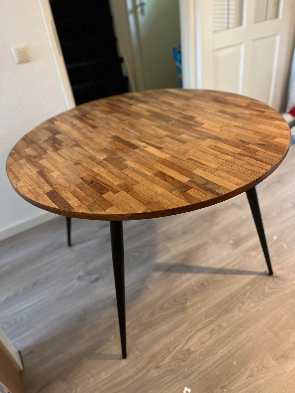 Eettafel house craft living mo TEAB, Ophalen, Rond, Zo goed als nieuw, Vier personen