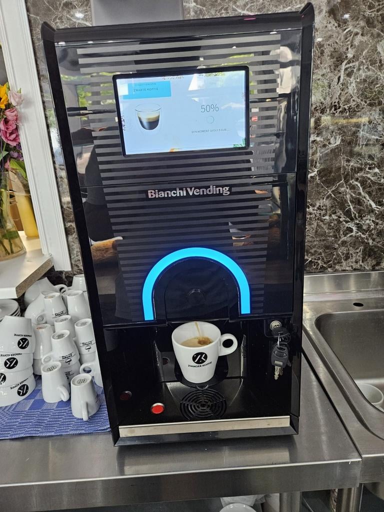 Bianchi Vending Koffieautomaat - Zo goed als nieuw, Witgoed en Apparatuur, Ophalen of Verzenden, Zo goed als nieuw, Koffiemachine